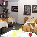 Apart Hotel Gera ホテル 3*